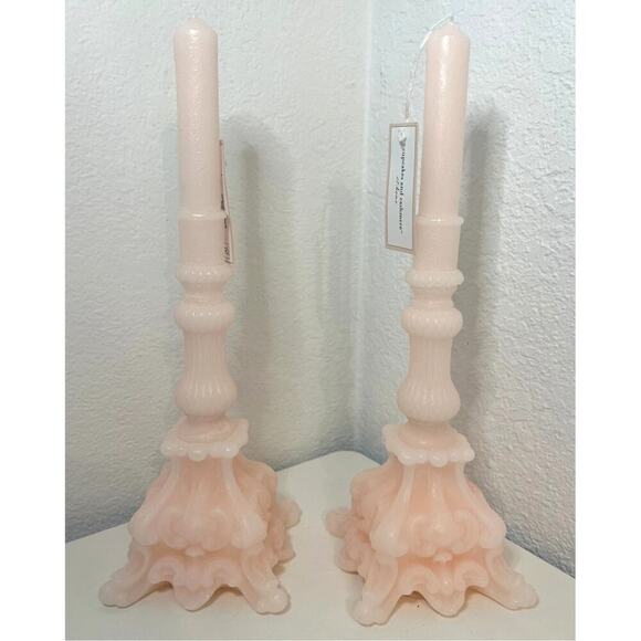 Cupcakes and Cashmere Elegant PINK TEXTURED CANDLESTICKS Set of Two RARE - Picture 1 of 6